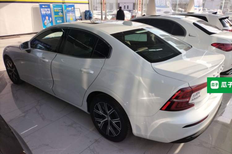 Used Volvo S60 2026 Model B4 Zhiyi Luxury Edition