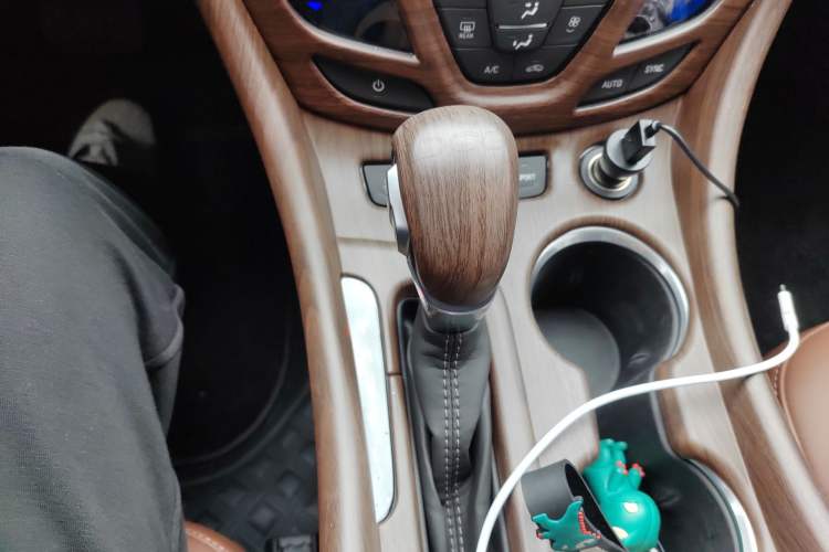 Used Buick Envision 2020 28T Four-Wheel Drive Elite Version