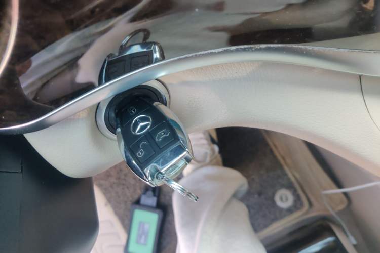 Used Mercedes-Benz V-Class 2016 V 260 L Prestige Extended Edition