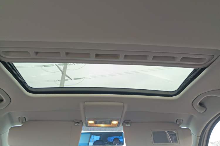 Used Volkswagen Gran Lavida 2013 1.4 TSI Automatic Comfort Model
