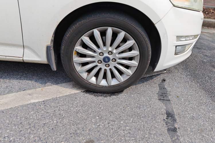 Used Ford Mondeo 2013 2.3L Luxury Model