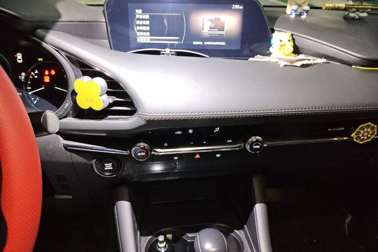 Used Mazda 3 Axela 2021 2.0L Automatic Zhiyao Edition