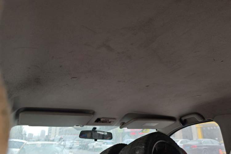 Used CHANGAN OSHAN Olisway 2014 X6 1.4L Manual Luxury Model
