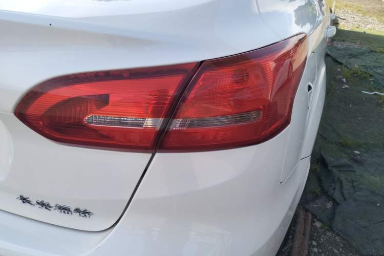 Used Ford Focus 2015 Sedan 1.6L Manual Comfort Model