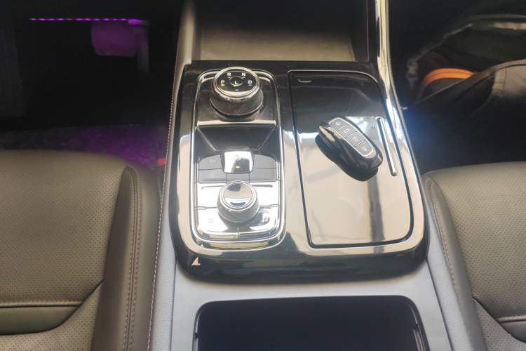 Used Ford Equator Sport 2023 EcoBoost 170 Platinum Edition Gear Lever