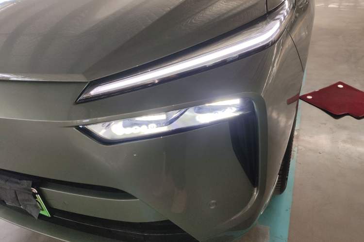 Used Wey Lanshan 2025 Four-Wheel Drive Max