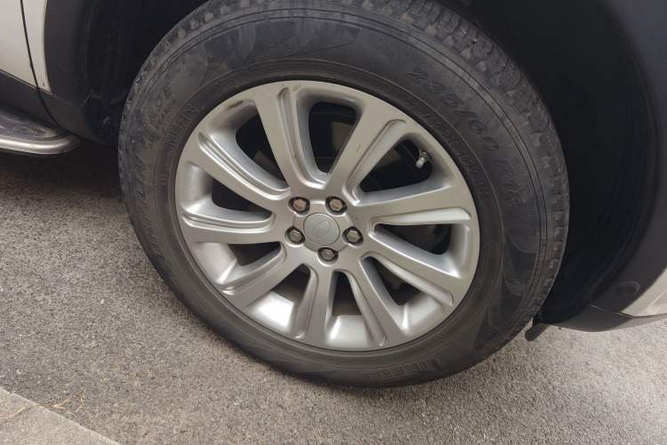 Used Land Rover Discovery Sport 2018 240 PS PURE Edition
