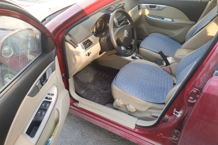 Used Buick Excelle 2013 1.5L Automatic Classic Model
