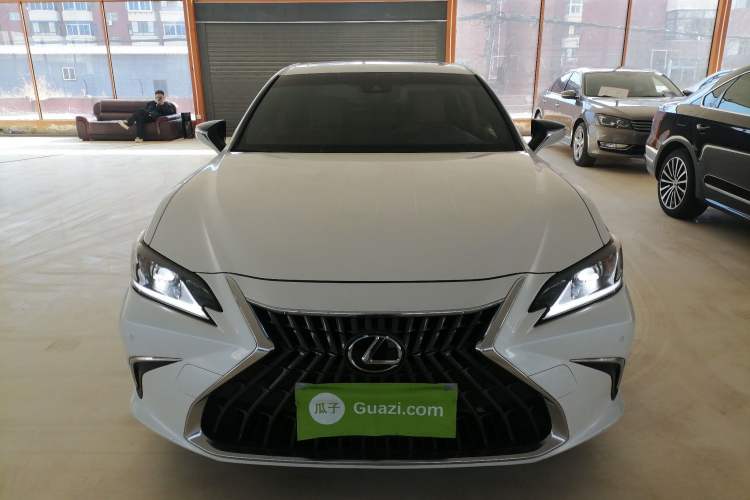 Used Lexus ES 2022 200 Excellence Edition