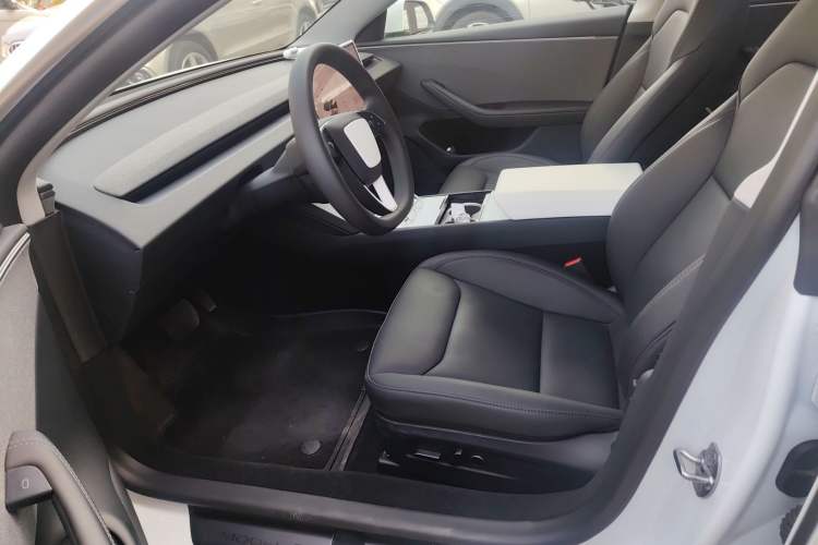 Used Tesla Model 3 2025 Rear-Wheel-Drive Version
