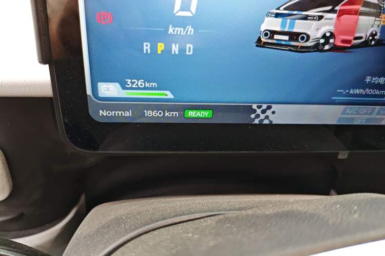 Used SAIC MAXUS Dana V1 2025 Low-Roof Multi-Function Version 42 kWh