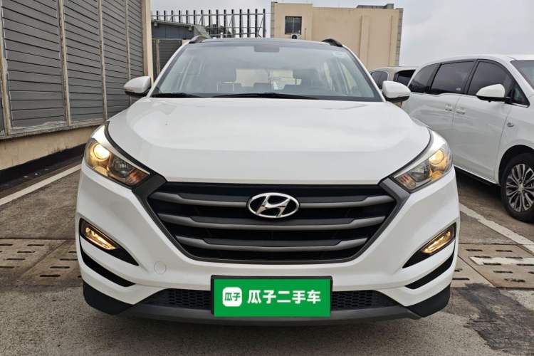 Used Hyundai Tucson 2018 1.6T Dual-Clutch Two-Wheel Drive 15th Anniversary Special Edition Front