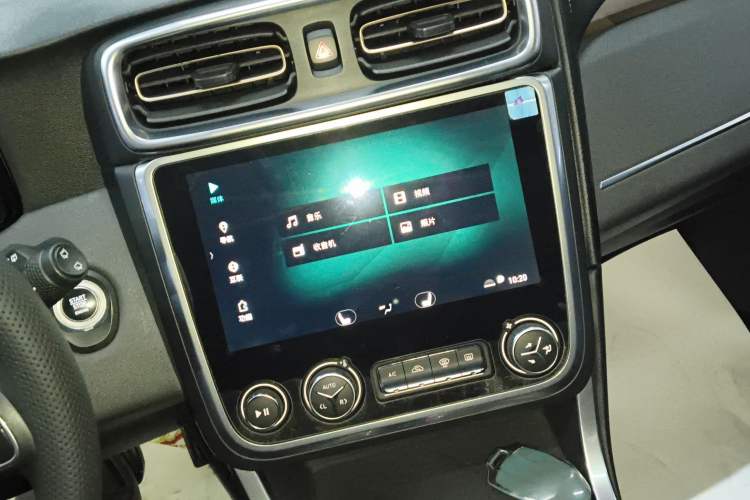 Used Lynk & Co 01 2017 2.0T Two-Wheel Drive Pro Edition