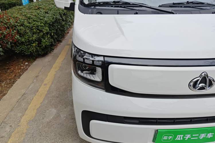 Used Chana Ruixing EM60 2025 Model, Elite Type, 6 Seats, 300 km, Side Doors