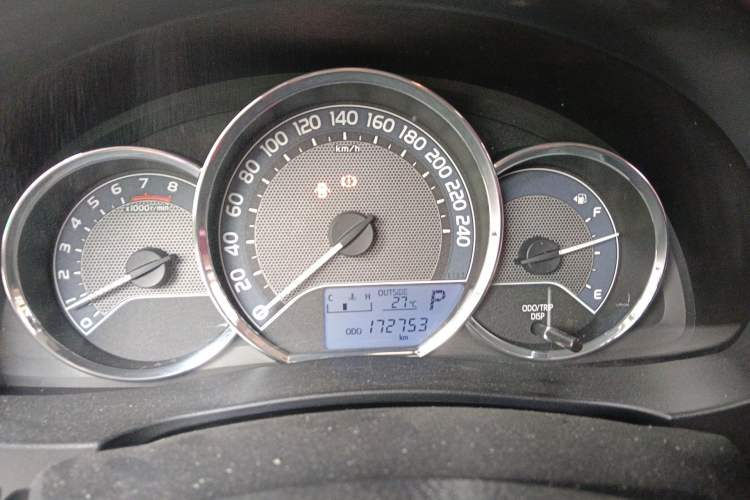 Used Toyota Corolla 2014 1.6L CVT GL Instrument Cluster