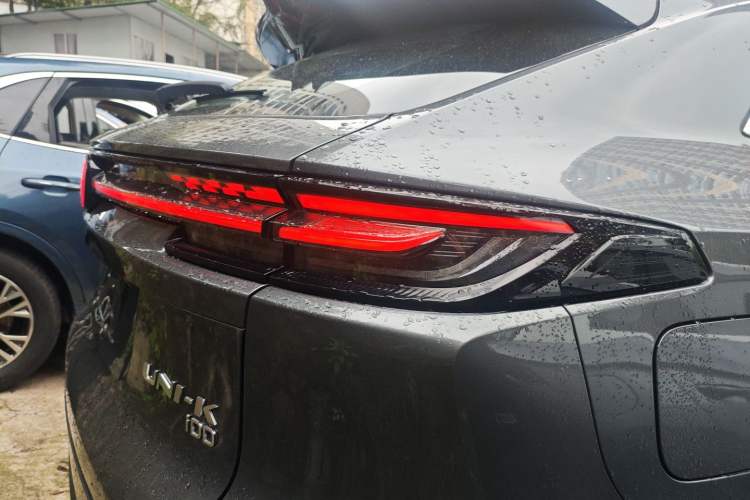 Used Changan UNI-K iDD 2023 Zhidian iDD 1.5T 135km Smart & Fun Model
