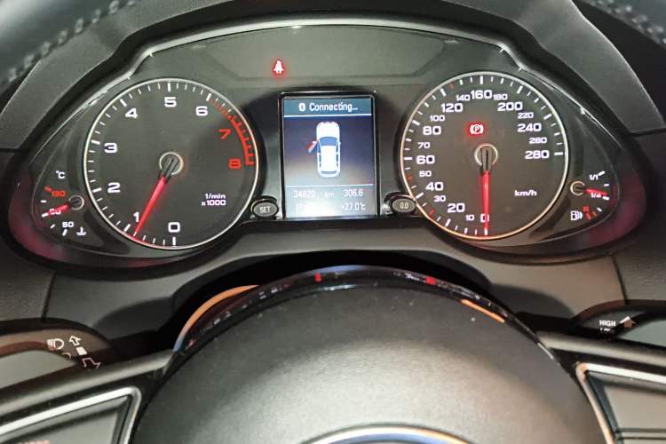 Used Audi Q5 2017 40 TFSI Comfort Model Instrument Cluster