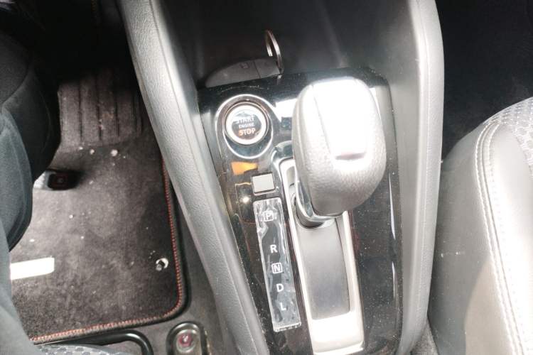 Used Nissan Kicks 2019 1.5L CVT Smart Connect Luxury Edition
