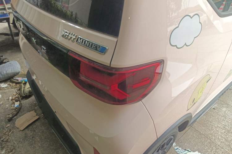 Used Wuling Hongguang MINIEV 2022 GAMEBOY 200km Gaming Edition with Lithium Iron Phosphate