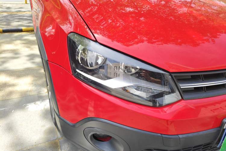 Used Volkswagen Polo 2012 1.6L Cross Polo Automatic Transmission
