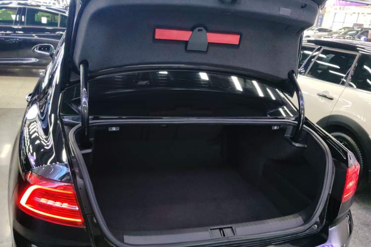 Used Volkswagen Magotan 2019 330TSI DSG Luxury Version China VI Standard