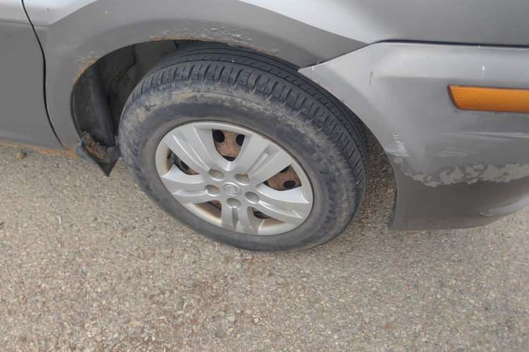 Used FORTHING Lingzhi 2015 V3 1.5L 7-Seater Comfort Model Right Front Wheel Hub