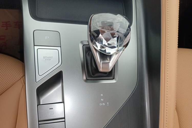 Used Roewe RX5 2023 1.5T Luxury Sliding-Screen Version