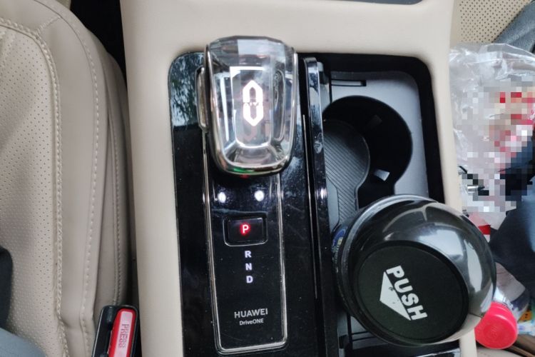 Used Hima AITO M7 2022 1.5T Four-Wheel Drive Luxury Edition Gear Lever