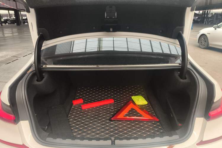 Used BMW 3 Series 2021 Facelifted 325Li M Sport Night Edition Package Trunk