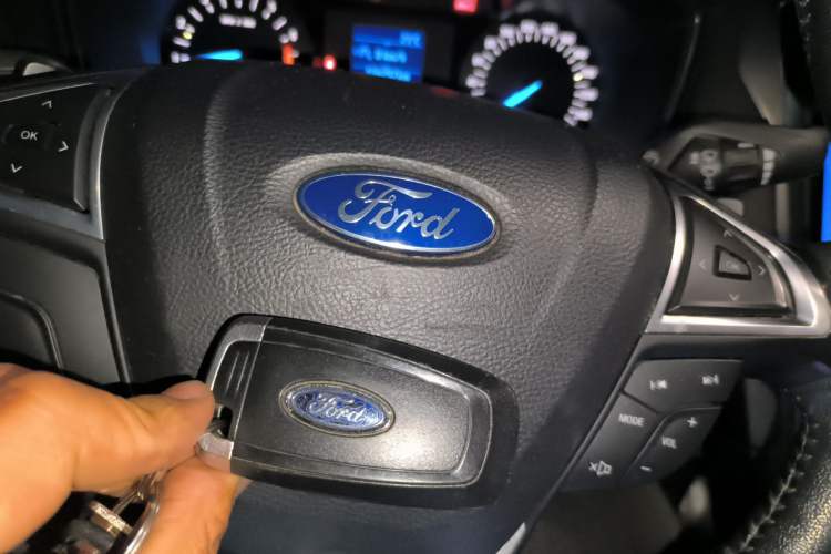 Used Ford Mondeo 2017 EcoBoost 180 Comfort Model
