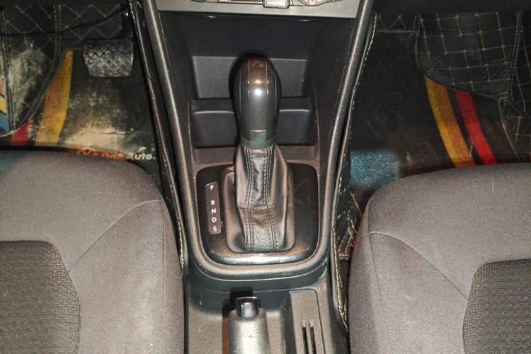 Used Volkswagen Santana 2015 1.6L Automatic Fashion Edition