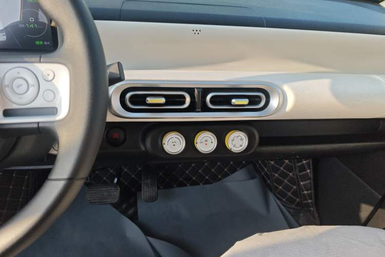 Used Wuling Hongguang MINIEV 2024 3rd Generation 215km Youth Edition
