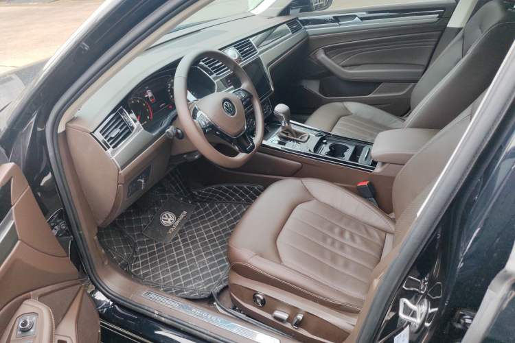 Used Volkswagen Phideon 2021 380TSI Luxury Edition
