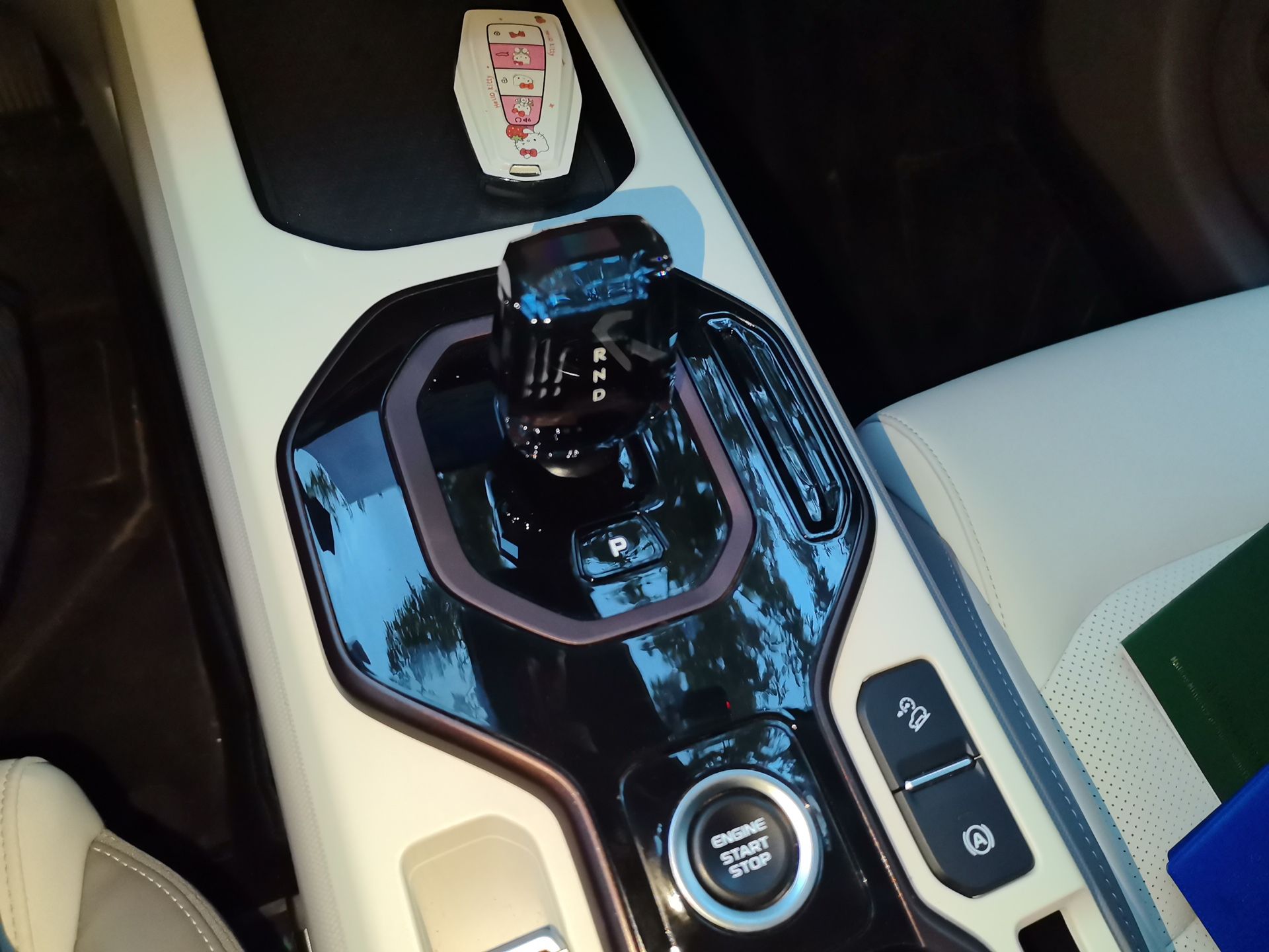 Geely Auto icon 2026 Model Chocolate 1.5TD Pure & Refined Edition — снимка 14