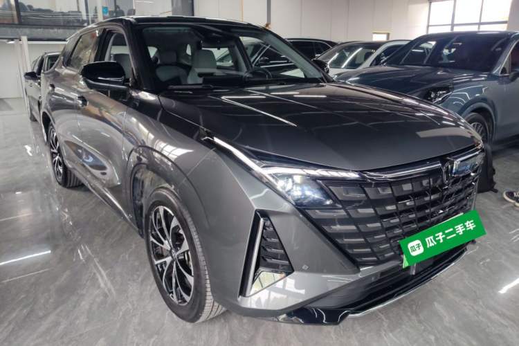 Used Changan UNI-Z New Energy 2024 Blue Whale Smart Electric iDD 125km Beyond Edition