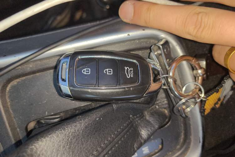 Used Suzuki S-Cross 2014 1.6L CVT Two-Wheel Drive Elite Version
