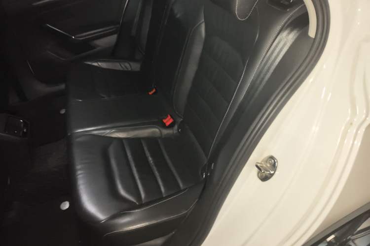 Used Volkswagen Lamando 2015 280TSI DSG Comfort Edition
