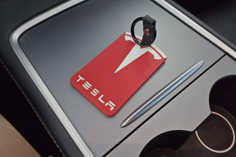 Used Tesla Model Y 2021 Standard Range Rear-Wheel Drive Version