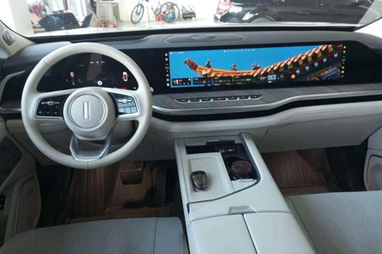 Used Wey Lanshan 2023 Four-Wheel Drive Ultra-Long Range Version
