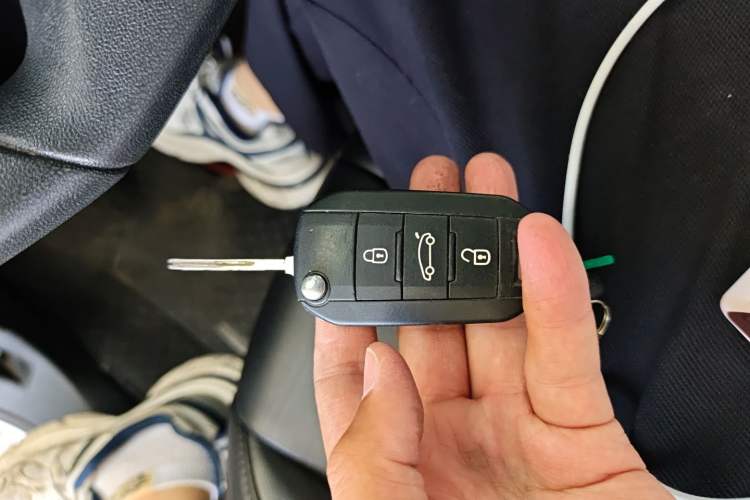 Used Peugeot 308 2016 1.6L Automatic Fashion Edition
