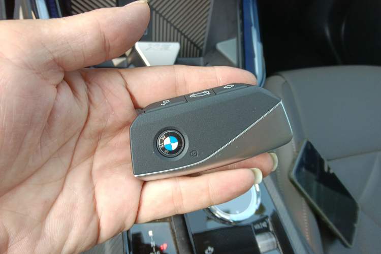 Used BMW X3 2025 xDrive30L Luxury Edition M Sport Package Vehicle Key