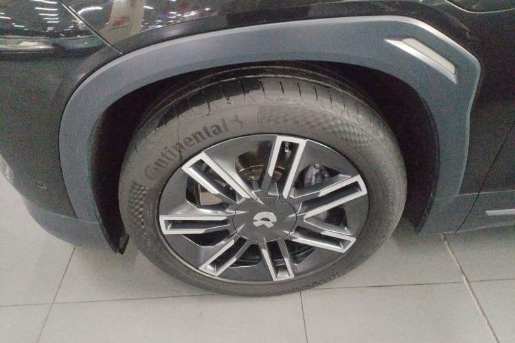 Used Nio EC6 2020 430 km Sport Version Left Front Wheel Hub