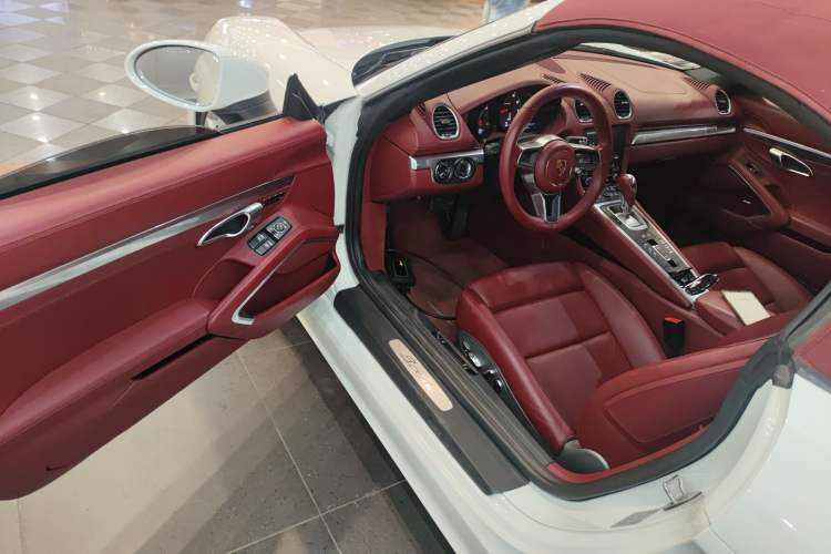 Used Porsche 718 2020 Boxster 2.0T
