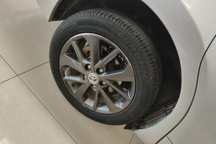 Used Toyota Corolla 2017 1.2T CVT GL-i Leather Edition Right Rear Wheel Hub