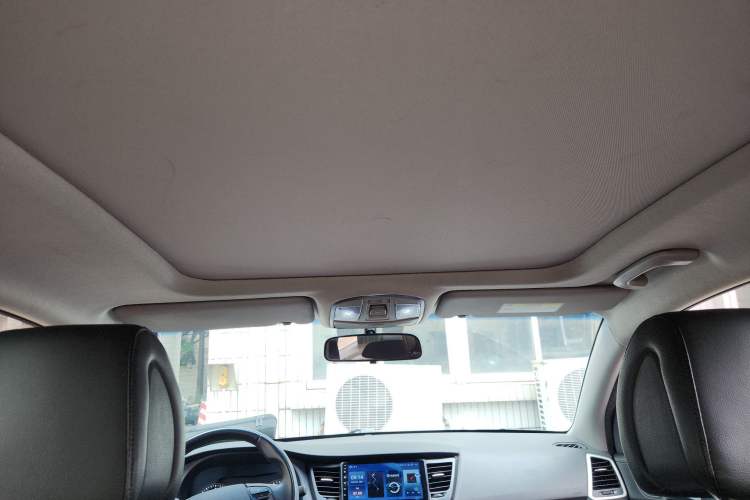 Used Hyundai Tucson 2015 2.0L Automatic Two-Wheel Drive Smart Version