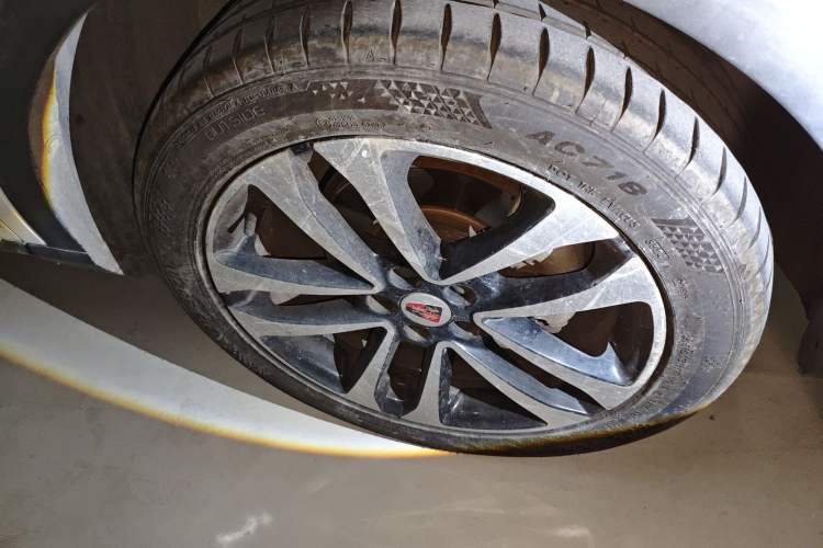 Used Roewe RX3 2018 1.6L CVT Internet Smart Edition
