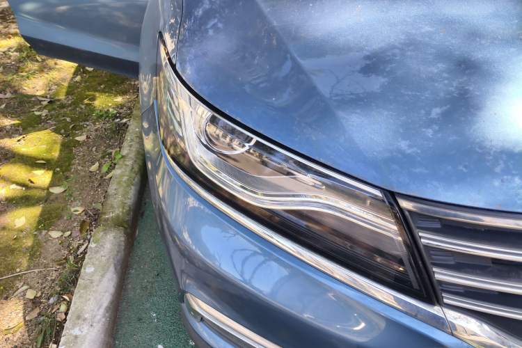 Used Roewe RX5 2018 20T Two-Wheel Drive Manual Flagship Edition
