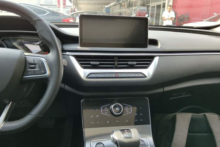 Used Hongqi H5 2022 Classic Model 1.8T Automatic Smart Connect Flagship Edition
