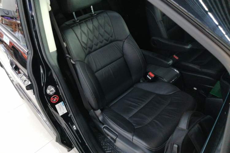 Used Honda Elysion 2019 2.0L Hybrid Luxury Edition
