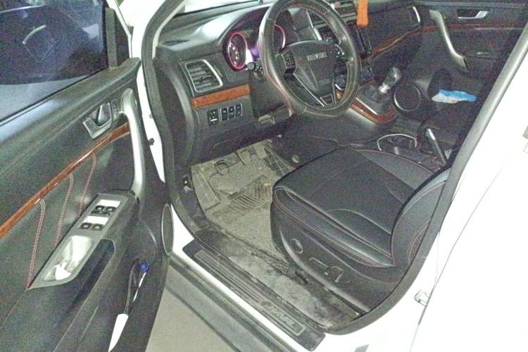 Used Haval H6 2017 Red-Label Sport Edition 1.5T Manual Two-Wheel Drive Elite Model
